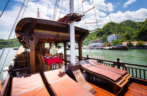 Cat Hai Boat Rental | Halong Ocean Cruise 6