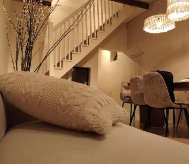 Historic George Town House | Hana House Georgetown 4BR Walkable to Penang Street Art