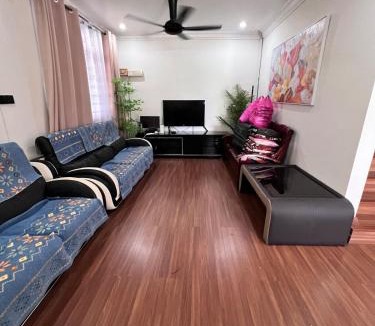 Bintulu House | Harmoni Group Stay