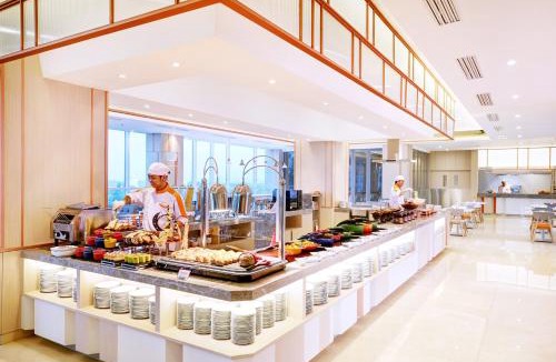 Suko Manunggal Hotel | HARRIS Hotel & Conventions Bundaran Satelit Surabaya
