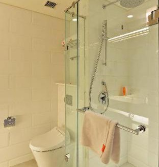 Laweyan Hotel | HARRIS Hotel & Conventions Solo