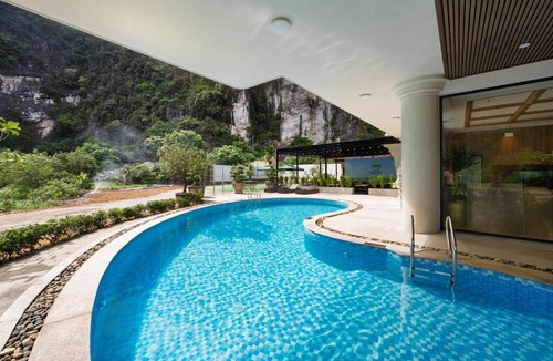 Hoa Lu Hotel | Heritage Charm Hotel Trang An