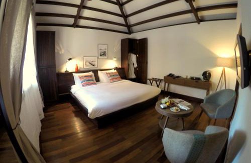 Sangkat Sla Kram Hotel | Heritage Suites Hotel