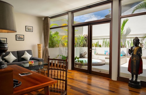 Sangkat Sla Kram Hotel | Heritage Suites Hotel