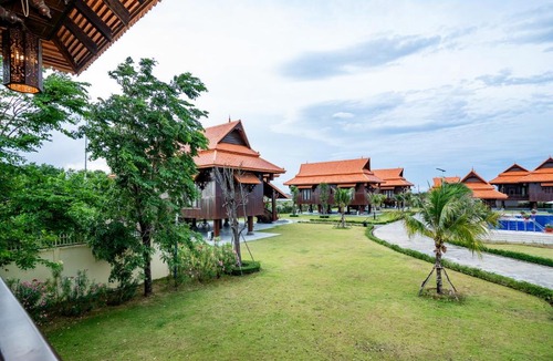 Kampot Villa | Heritage Village Resort
