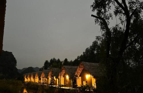 Hoa Lu Cabin | Hi Bungalow