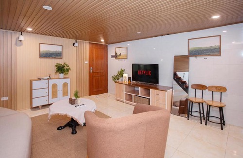 Hang Bo Apartment | Hidden gem - Spacious 2 bedroom house - Hoan Kiem lake - Quiet living space