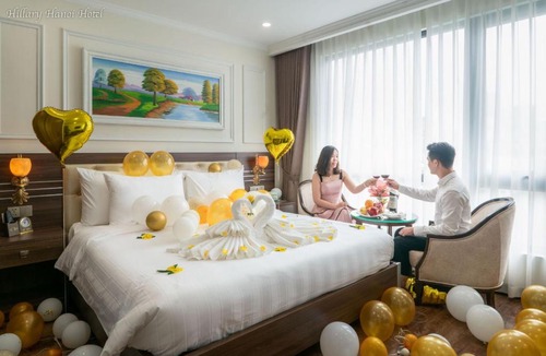 Dich Vong Hotel | Hillary Hanoi Hotel With Outdoor Swimming Pool