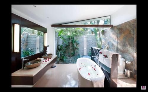 Ngoc Thanh Apartment | Hilltop Villa H226 - nằm trong khuôn viên Flamingo Đại Lải