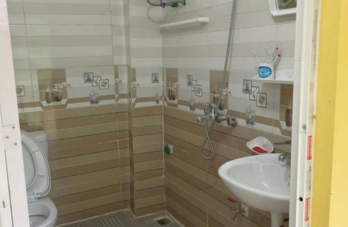 Dong Van House | Hoàng Bách homestay - Đồng Văn, Motorbike, Tours