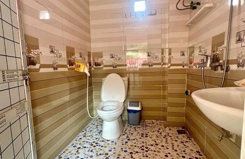 Dong Van House | Hoàng Bách homestay - Đồng Văn, Motorbike, Tours
