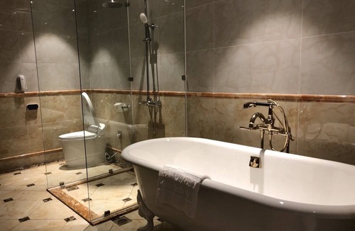 Ta Lan Than Hotel | Hoang Nham Luxury Hotel