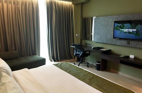 Cikarang Hotel | Holiday Inn Cikarang Jababeka by IHG