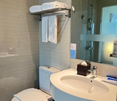 Old Jakarta Hotel | Holiday Inn Express Jakarta International Expo by IHG