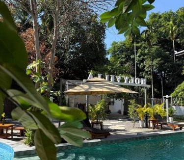 Kampot Hotel | Holy Villa