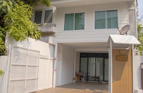 Su Thep Hostel | Home Story Hostel Chiang Mai