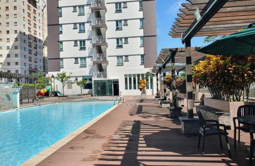 Baru Puchong Apartment | Home Sweet Home Shared Toilet Bathroom & Shared Kitchen