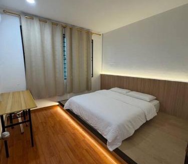 Sibu House | Home2828Stay - ROOMS ONLY
