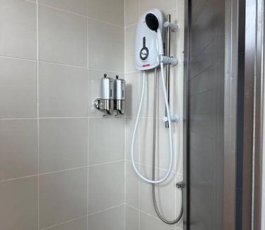 Sibu House | Home2828Stay - ROOMS ONLY