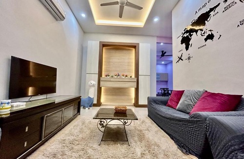 Taman Impian House | Home36#8pax#4bedroom#NearAeonAlma#Mcd