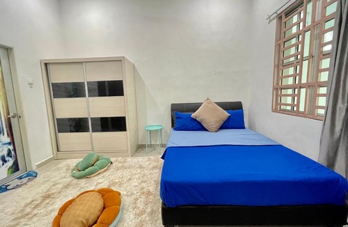 Taman Impian House | Home36#8pax#4bedroom#NearAeonAlma#Mcd