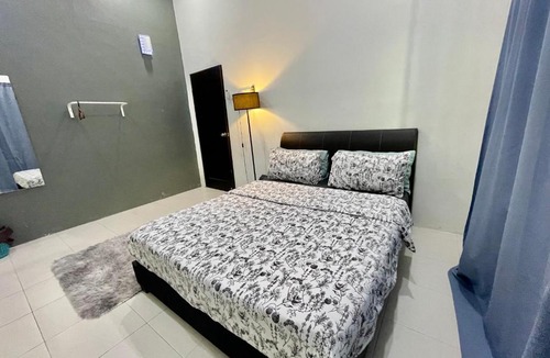 Taman Impian House | Home36#8pax#4bedroom#NearAeonAlma#Mcd