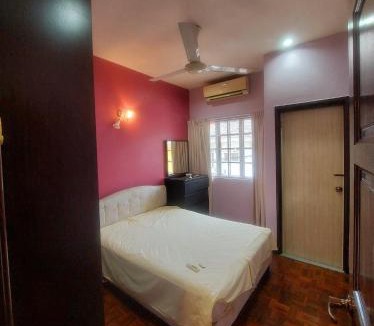 Subang Jaya House | Homestay 3 Bedrooms USJ11, Subang Jaya