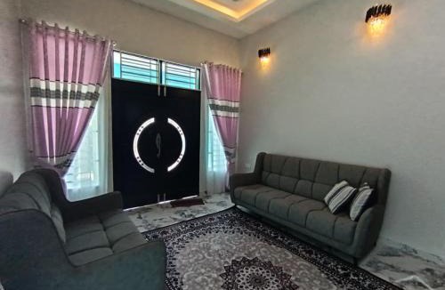 Kusial House | Homestay Anas