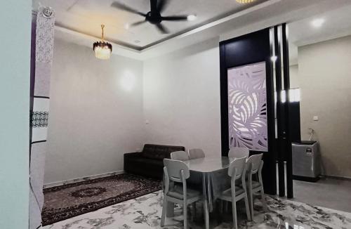 Kusial House | Homestay Anas