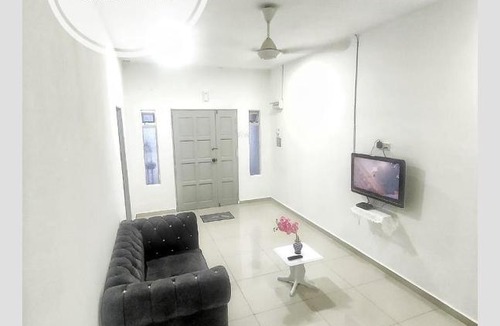 Kuantan House | Homestay Balok Izuanis