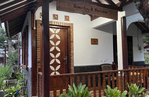 Mendut House | Homestay Candi Pawon Murtakim Syariah