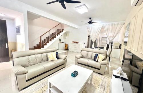 Sepang House | Homestay D'Serenia Arina