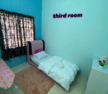 Kampung Teluk Wang Besar House | Homestay Desa Tikam batu