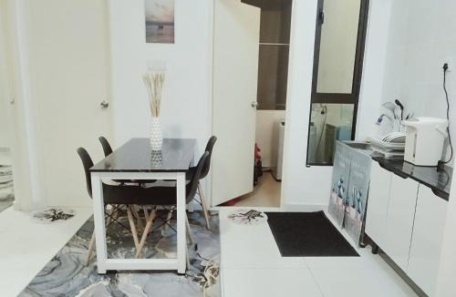 Kempas Apartment | Homestay Elsya Dsummit Resident 1BR