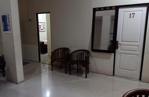 Surabaya House | Homestay