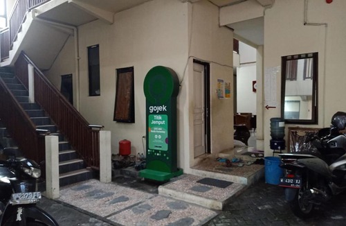 Surabaya House | Homestay