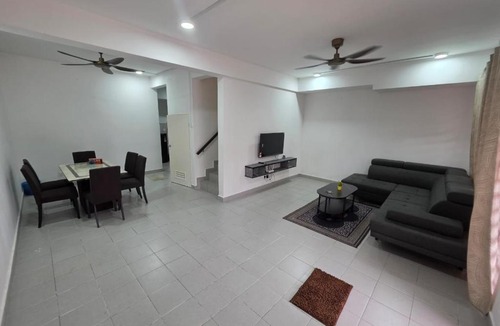 Hulu Selangor House | Homestay In Taman Rasa Utama, Hulu Selangor