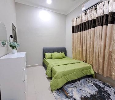 Ayer Lanas House | Homestay Jeli - Cattleya Inn Muslim