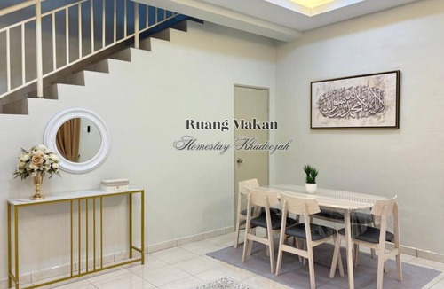 Manjung Apartment | Homestay Khadeejah