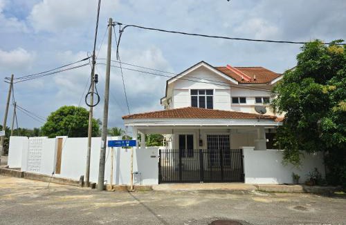 Kuantan House | Homestay Kuantan Casa Yara, 2 Storey Corner House