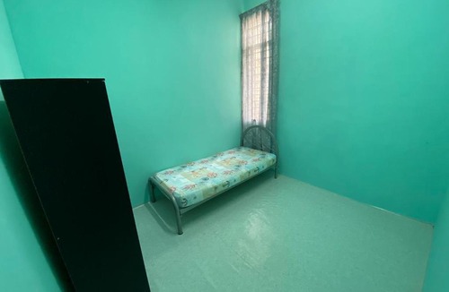 Kulim House | Homestay Kulim Square For Musliim Only