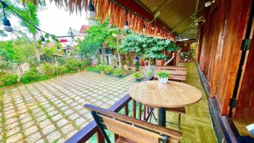 Tan Son House | Homestay Long Cốc thanh biên