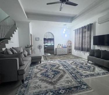Seri Manjung House | Homestay Manjung Ann