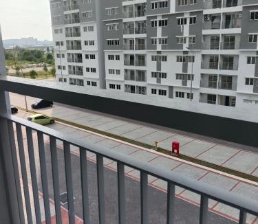 Ijok Apartment | Homestay Melody Puncak Alam