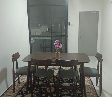 Ijok Apartment | Homestay Melody Puncak Alam
