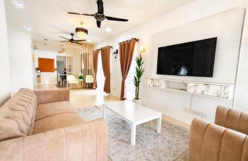 Muadzam Shah House | Homestay Muadzam Shah l GRANDE MAISON 5 l