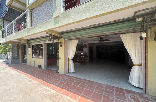 Dangkao Apartment | homestay,Near Phnom Penh Airport,Big Pool,not guest house附近没有中餐馆