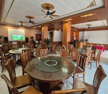 Trung Khanh House | Homestay nhà hàng Liên Khôi