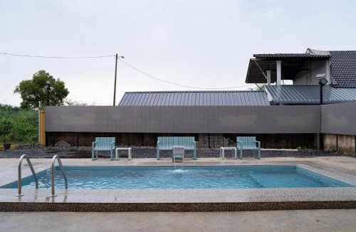 Bukit Rambai House | Homestay Pondok Qaseh NH Tanjung Minyak Klebang