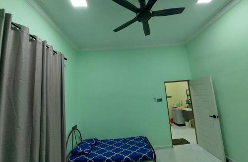 Batu Buruk House | Homestay Selesa KBB Guest House